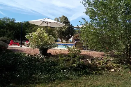 Vue de Pannecière, Ravissante maison de vacances à Chaumard avec piscine privée - Photo 14