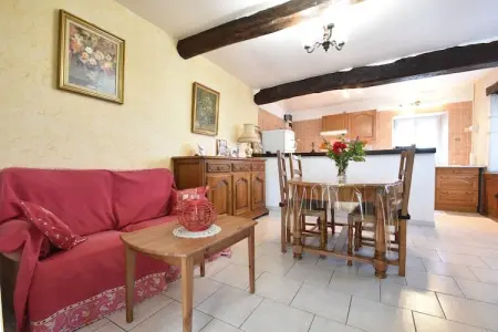 Maison de vacances Vignol, Maison de vacances paisible à Vignol avec piscine chauffée - Photo 1