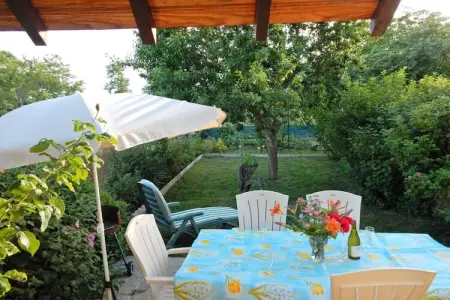 Maison de vacances Vignol, Maison de vacances paisible à Vignol avec piscine chauffée - Photo 9