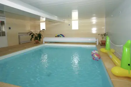 Maison de vacances Vignol, Maison de vacances paisible à Vignol avec piscine chauffée - Photo 11