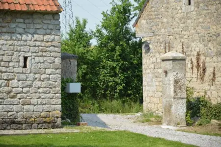 Londefort, Gîte rural entouré d'arbres fruitiers à Wierre-Effroy - Photo 26