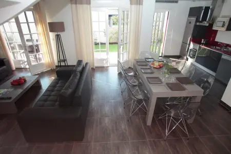 Domaine de Lana 1, Belle villa de style basque à seulement 3 km de la mer. - Photo 3