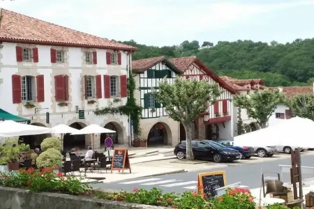 Les Collines Iduki 2, Maison de vacances de style basque dans un cadre verdoyant - Photo 17