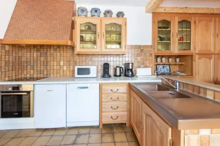 Au Cheval Blanc, Résidence de vacances confortable à Ruederbach avec terrasse - Photo 3