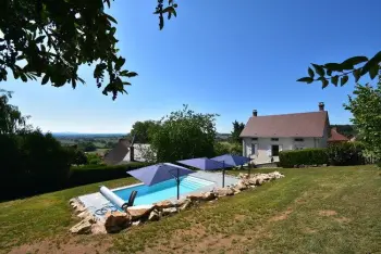 Maison à Martigny le Comte,Villa 8 pers piscine FR-71220-04 N°743504