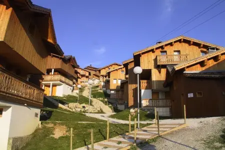 Les Chalets et Lodges des Alpages 4, Chalet serein à Plagne 1800 avec terrasse - Photo 5