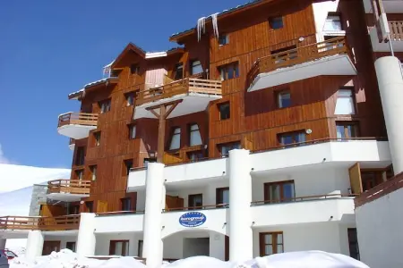 Les Chalets et Lodges des Alpages 4, Chalet serein à Plagne 1800 avec terrasse - Photo 9