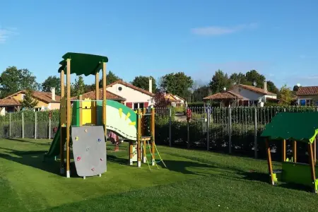 FranceComfort Domaine Les Forges 2, Villa moderne avec cheminée, dans la région de la Loire - Photo 4