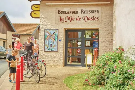 FranceComfort Domaine Les Forges 1, Villa moderne avec cheminée, dans la région de la Loire - Photo 25
