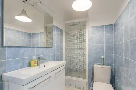 Maison de Vacances Toulon, Maison de vacances élégante avec piscine, jardin, court de tennis - Photo 28