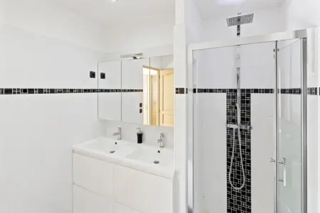 maison Gallin, Maison de vacances moderne avec piscine privée à Brignoles - Photo 12