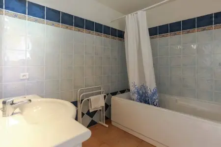 Villa l'Anthémis villa 5 pieces piscine commune, Maison de vacances à Bormes-les-Mimosas près de la mer - Photo 19