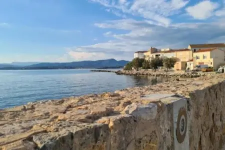 La Chiroquoise, Maison de charme dans le fôret au Flayosquet avec piscine privée - Photo 33