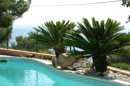 Villa Carqueiranne, Confortable maison de vacances avec piscine à Carqueiranne - Photo 25