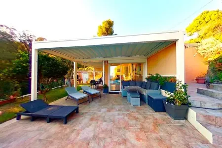 Villa Carqueiranne, Confortable maison de vacances avec piscine à Carqueiranne - Photo 26