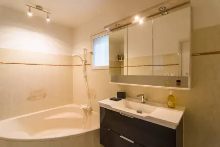 Villa Hyeres, Jolie maison avec vue sur la mer sur la péninsule de Hyères - Photo 19