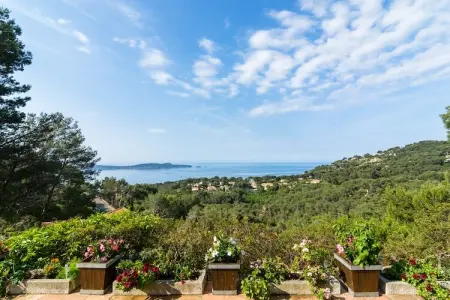 Villa Hyeres, Jolie maison avec vue sur la mer sur la péninsule de Hyères - Photo 27