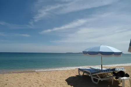 Villa Hyeres, Jolie maison avec vue sur la mer sur la péninsule de Hyères - Photo 32