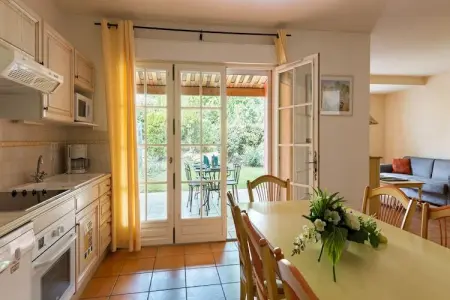 Domaine de Fayence 8, Belle maison, avec trois salles de bains et un jacuzzi - Photo 3