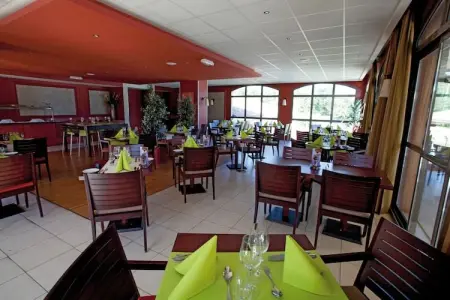 Domaine de Fayence 8, Belle maison, avec trois salles de bains et un jacuzzi - Photo 16