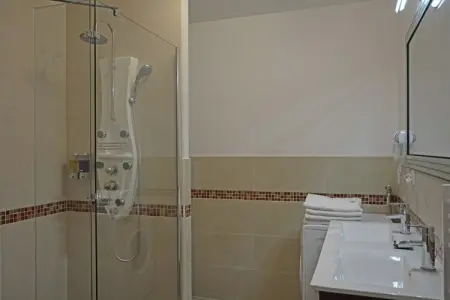 Villa Contempo 6, Villa moderne avec piscine à Montauroux France - Photo 19