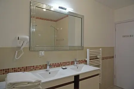 Villa Contempo 6, Villa moderne avec piscine à Montauroux France - Photo 22