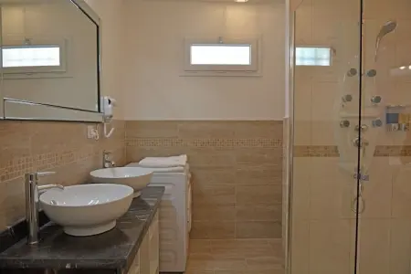 Villa Contempo 6 ex 5, Villa moderne près de la forêt à Montauroux - Photo 22