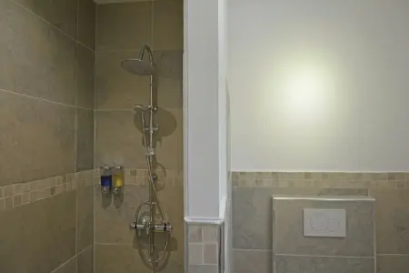 Villa Contempo 4, Villa moderne près de la forêt à Montauroux - Photo 16