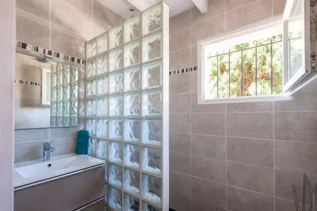 Villa Isclawa, Villa de luxe avec piscine chauffée à Callian - Photo 29