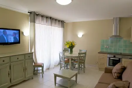 Domaine de Camiole Callian 3, Beau studio avec lave-vaisselle, au cœur de la Provence - Photo 7