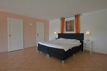 Villa la Parure, Belle villa à Vidauban avec piscine - Photo 17