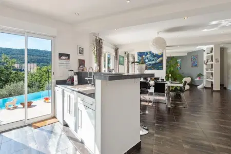 Villa Bargemon, Villa spacieuse à Bargemon avec piscine privée et une belle vue - Photo 3