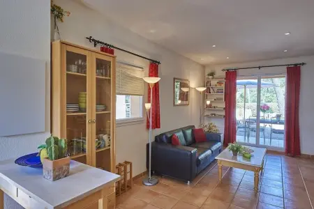 Villapark Le Jardin du Golf 9, Bastide provençale avec lave-vaisselle, dans un espace vert - Photo 2