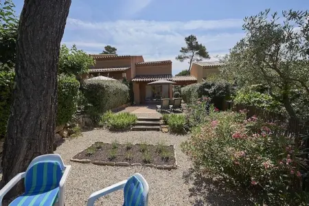 Villapark Le Jardin du Golf 9, Bastide provençale avec lave-vaisselle, dans un espace vert - Photo 8