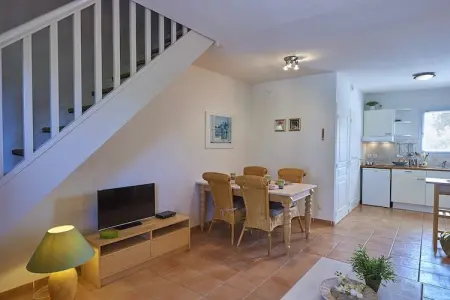 Villapark Le Jardin du Golf 9, Bastide provençale avec lave-vaisselle, dans un espace vert - Photo 12