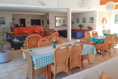 Villapark Le Jardin du Golf 9, Bastide provençale avec lave-vaisselle, dans un espace vert - Photo 17