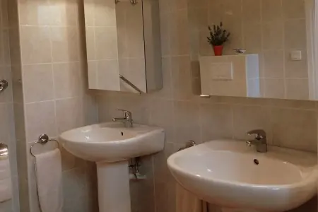 Villapark Le Jardin du Golf 5, Villa individuelle avec lave-vaisselle, dans cadre verdoyant - Photo 13