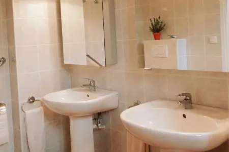 Villapark Le Jardin du Golf 7, Villa individuelle avec lave-vaisselle, dans cadre verdoyant - Photo 10