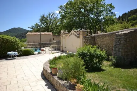 Petite maison, Maison de vacances confortable et piscine privée en Provence - Photo 19