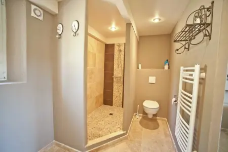 La Colline de Rêve plus 4 gîtes, Villa contemporaine à Apt avec piscine privée - Photo 27