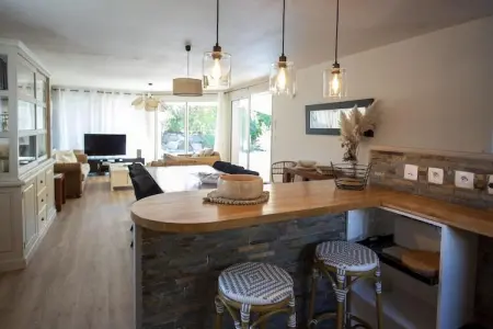 Sophora 6 with pool, Villa luxueuse avec lave-vaisselle, à 800 m de la mer - Photo 29