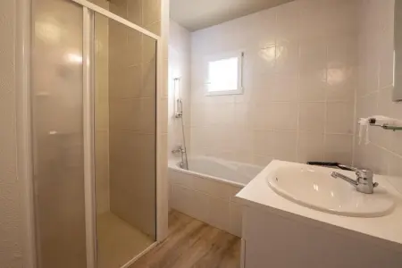 Sophora 6 with pool, Villa luxueuse avec lave-vaisselle, à 800 m de la mer - Photo 36