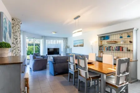 Sophora 8 with pool, Grande villa indépendante, lave-vaisselle, à 800 m de la mer - Photo 3