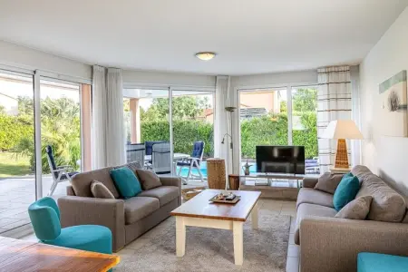 Sophora 8 with pool, Grande villa indépendante, lave-vaisselle, à 800 m de la mer - Photo 18