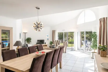 Sequoia 8 with pool, Grande villa indépendante, lave-vaisselle, à 800 m de la mer - Photo 9