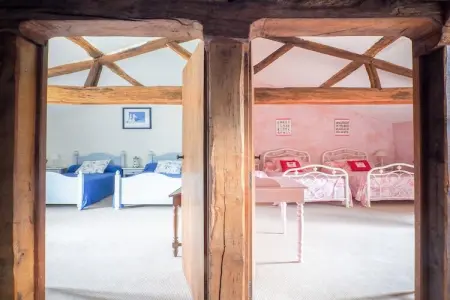 La Tour, Maison de vacances confortable avec piscine privée, Loire - Photo 12