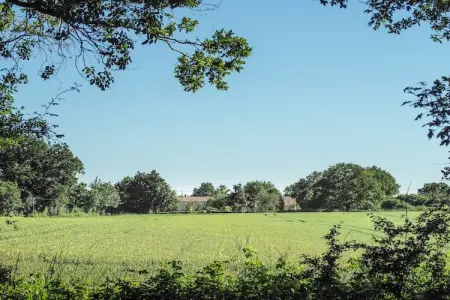 La Tour, Maison de vacances confortable avec piscine privée, Loire - Photo 27