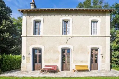 Station Liglet, Demeure rustique à Liglet France avec piscine - Photo 1