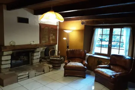 Maison de vacances - LA CHAPELLE-AUX-BOIS, Belle maison de vacances près de Chapelle-Aux-Bois, jardin - Photo 1