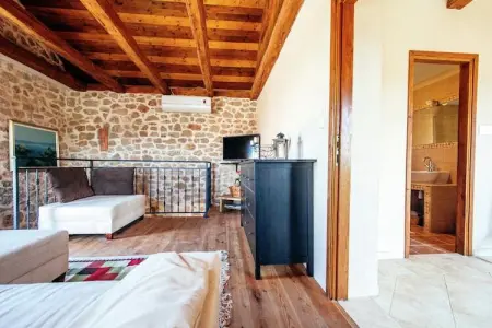 Casa Gracia, Une belle maison en pierre avec vue sur la montagne à Zaton - Photo 9